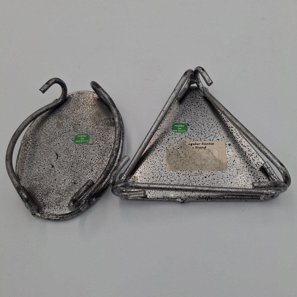 Set of 2 Mexican Metal Candle Holders Oval Triangular 1 Inch Tall Footed Unique - Picture 3 of 11